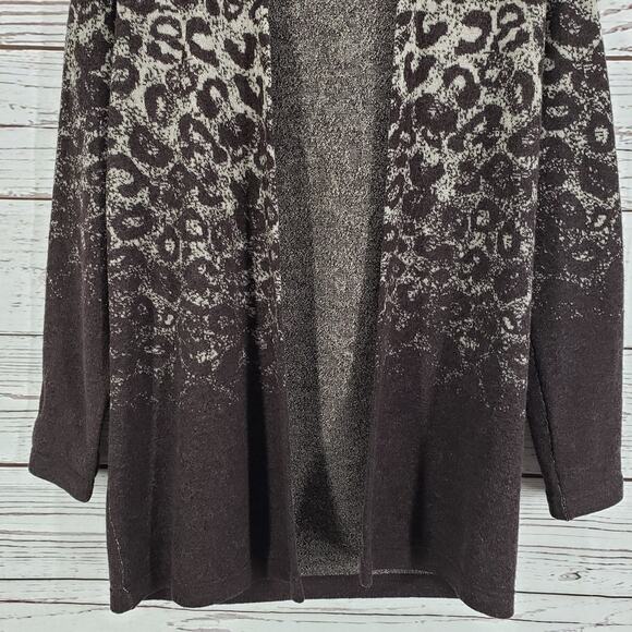 Chico's Women's 100%Wool Knit Animal Print Ombre Open Cardigan Size 0 - Picture 4 of 13